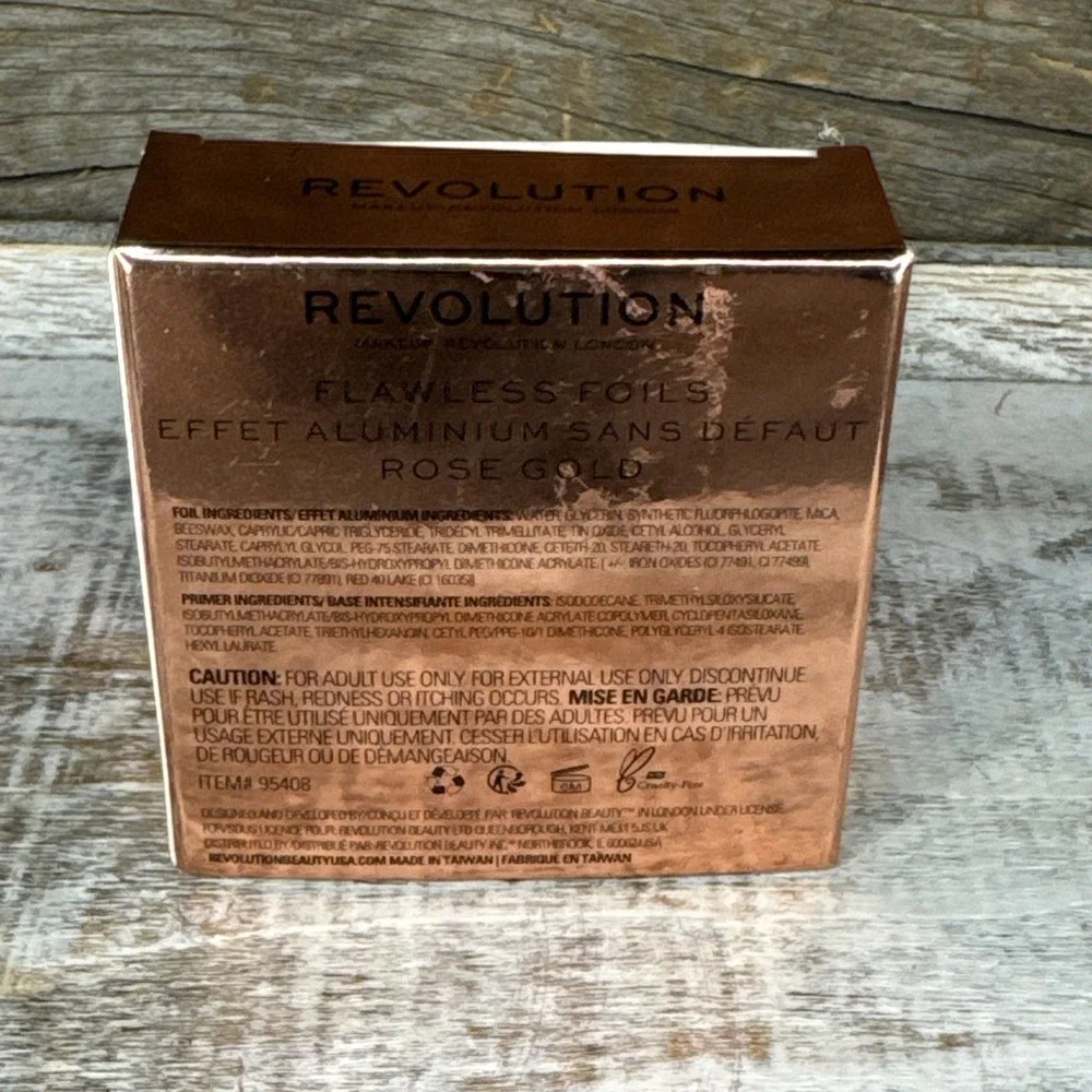 Makeup Revolution Flawless Foils Eye Shadow Rose Gold Metallic |‎ MSRP = $10